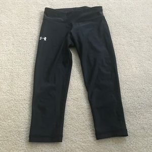 Under Armour Compression Black Crops in XS